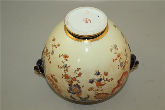 A large fine Royal Crown Derby vase and cover, c.1903, 24cm